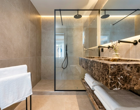 Villa for sale in Nueva Andalucia, Marbella