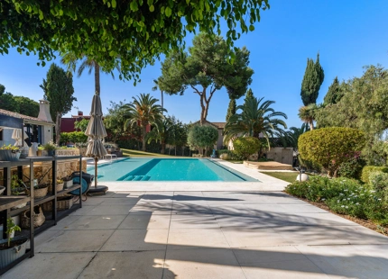 EXTRAORDINARIA VILLA DE LUJO: ELEGANCIA Y CONFORT INIGUALABLES