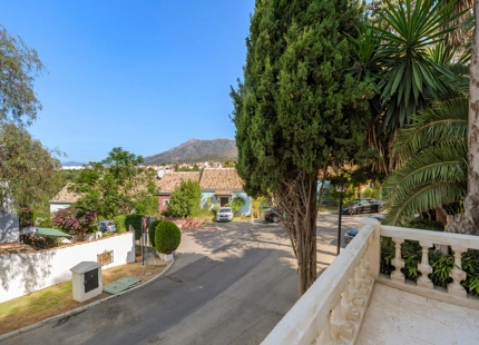 EXTRAORDINARIA VILLA DE LUJO: ELEGANCIA Y CONFORT INIGUALABLES