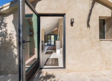 EXTRAORDINARIA VILLA DE LUJO: ELEGANCIA Y CONFORT INIGUALABLES