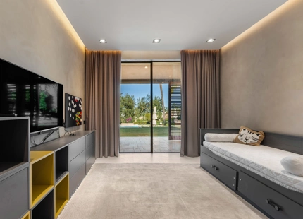 EXTRAORDINARIA VILLA DE LUJO: ELEGANCIA Y CONFORT INIGUALABLES
