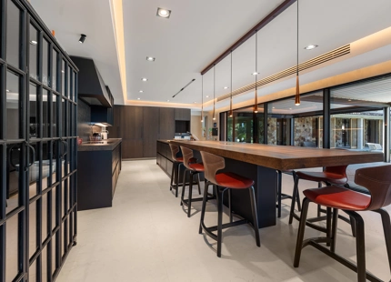 EXTRAORDINARIA VILLA DE LUJO: ELEGANCIA Y CONFORT INIGUALABLES
