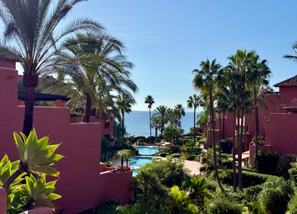 Apartamento en venta en Menara Beach, Estepona Este