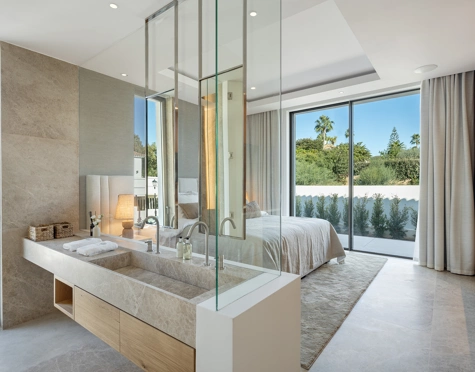 Villa en venta en Aloha, Nueva Andalucia