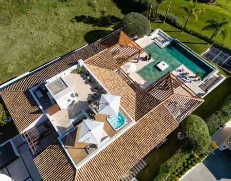 Villa en venta en Aloha, Nueva Andalucia