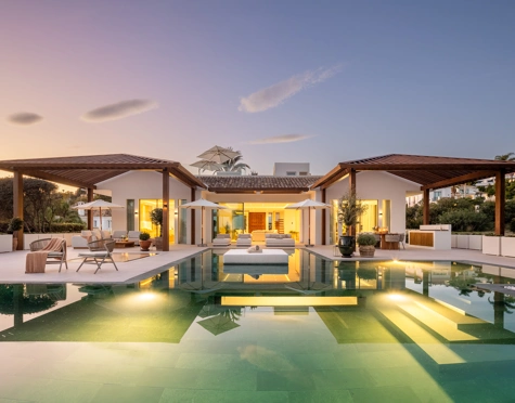 Villa en venta en Aloha, Nueva Andalucia