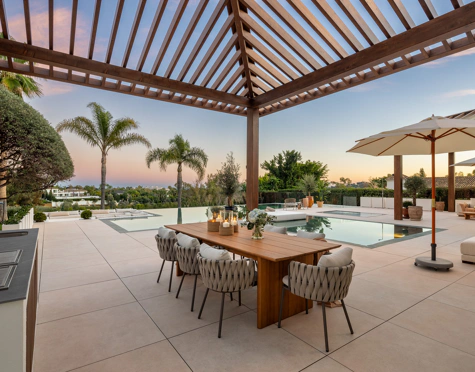 Villa en venta en Aloha, Nueva Andalucia