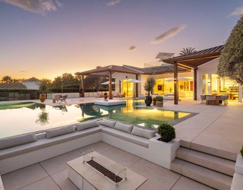 Villa en venta en Aloha, Nueva Andalucia