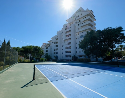 Duplex Penthouse for sale in Bahía de Estepona, Estepona West