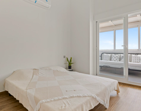 Duplex Penthouse for sale in Bahía de Estepona, Estepona West