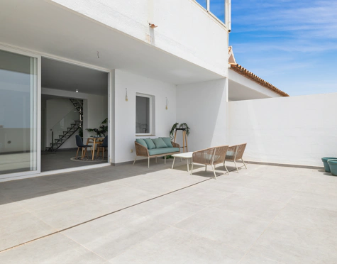 Duplex Penthouse for sale in Bahía de Estepona, Estepona West