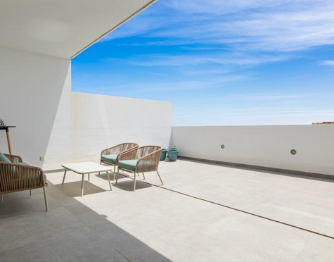 Duplex Penthouse for sale in Bahía de Estepona, Estepona West