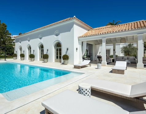 Villa for sale in Nueva Andalucia, Marbella