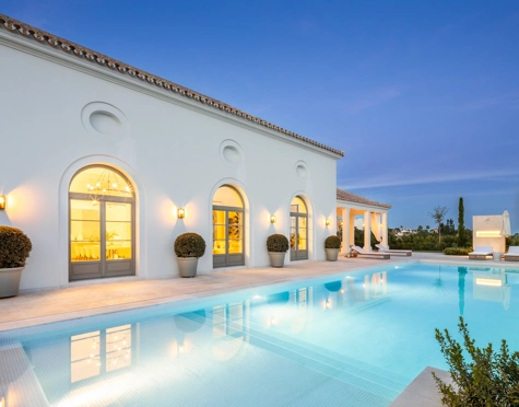 Villa for sale in Nueva Andalucia, Marbella