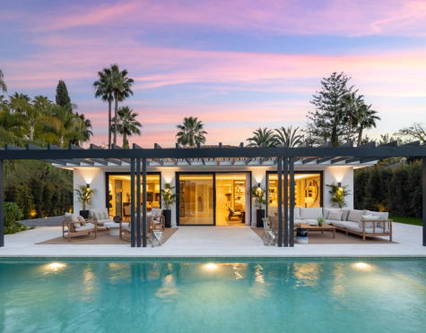 Villa en venta en Las Brisas, Nueva Andalucia