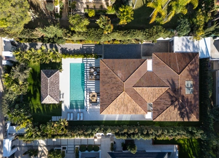 EXCEPTIONAL LUXURY VILLA FOR SALE IN LAS BRISAS