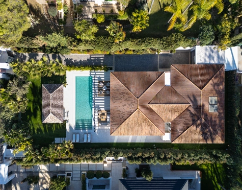 Villa en venta en Las Brisas, Nueva Andalucia