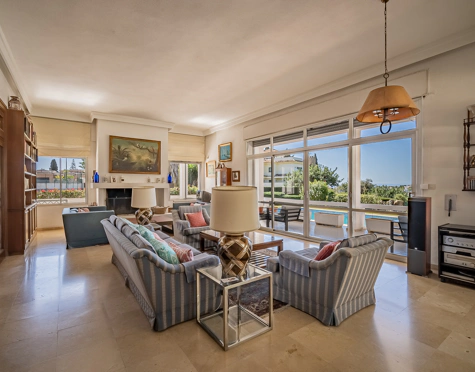 Villa for sale in El Mirador, Marbella