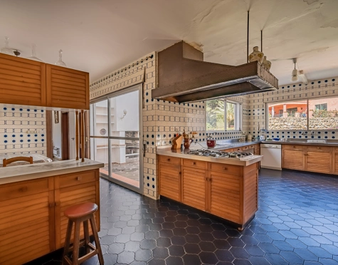 Villa for sale in El Mirador, Marbella
