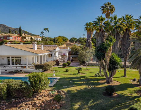 Villa for sale in El Mirador, Marbella