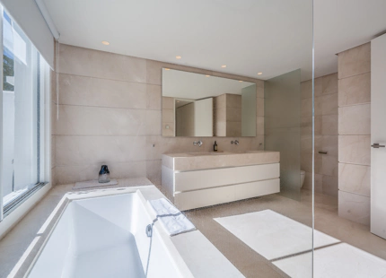 EXCEPCIONAL ÁTICO DUPLEX DE 4 DORMITORIOS EN PUENTE ROMANO
