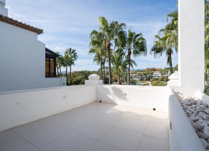 EXCEPCIONAL ÁTICO DUPLEX DE 4 DORMITORIOS EN PUENTE ROMANO