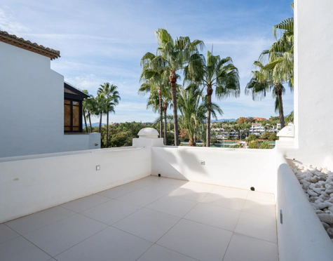 Atico Duplex en venta en Marina Puente Romano, Marbella Golden Mile