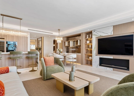 EXCEPTIONAL FRONTLINE BEACH APARTMENT IN PUENTE ROMANO WITH BREATHTAKING SEA VIEWS