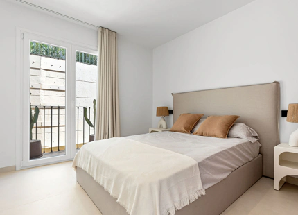 STUNNING TOWNHOUSE IN LA QUINTA HILLS WITH ROOFTOP TERRACE AND PANORAMIC VIEWS