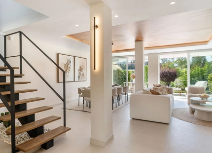 STUNNING TOWNHOUSE IN LA QUINTA HILLS WITH ROOFTOP TERRACE AND PANORAMIC VIEWS