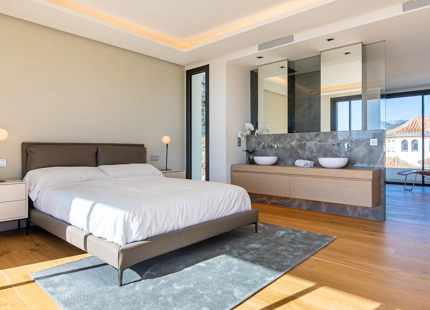 EXQUISITE 6-BEDROOM VILLA WITH BREATHTAKING VIEWS IN LOMAS DE LA QUINTA