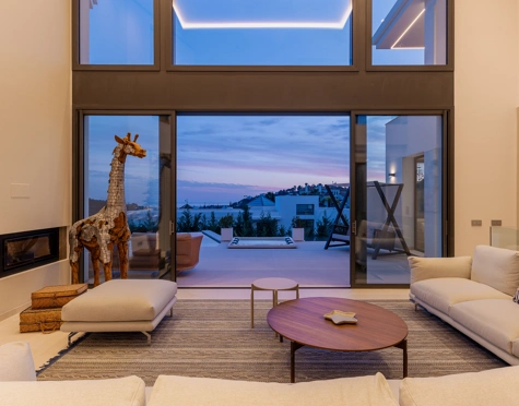 Villa en venta en Lomas de La Quinta, Benahavis