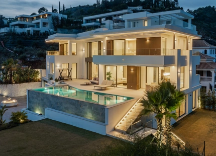 EXQUISITE 6-BEDROOM VILLA WITH BREATHTAKING VIEWS IN LOMAS DE LA QUINTA