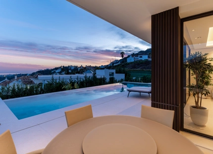 EXQUISITE 6-BEDROOM VILLA WITH BREATHTAKING VIEWS IN LOMAS DE LA QUINTA