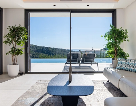Villa en venta en Lomas de La Quinta, Benahavis