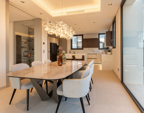 Villa en venta en Lomas de La Quinta, Benahavis