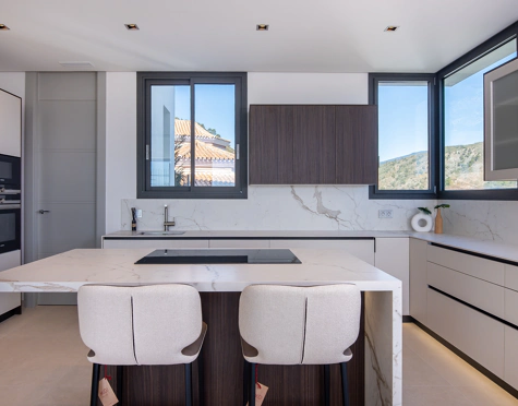 Villa en venta en Lomas de La Quinta, Benahavis