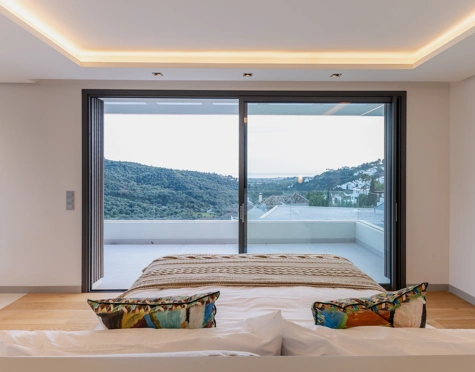 Villa en venta en Lomas de La Quinta, Benahavis