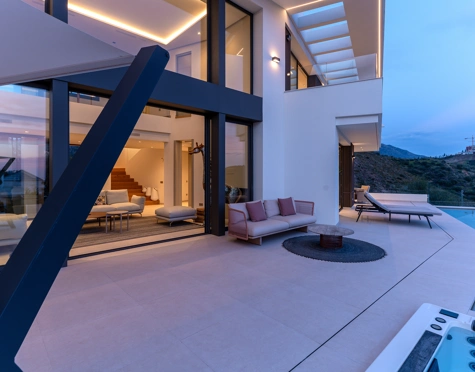 Villa en venta en Lomas de La Quinta, Benahavis