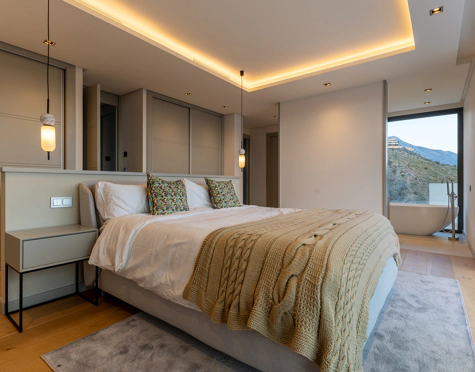 Villa en venta en Lomas de La Quinta, Benahavis
