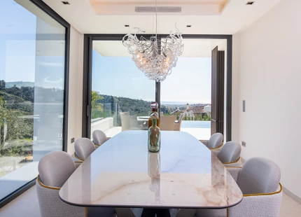 EXQUISITE 6-BEDROOM VILLA WITH BREATHTAKING VIEWS IN LOMAS DE LA QUINTA