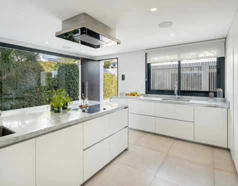 Villa en venta en Nueva Andalucia, Marbella