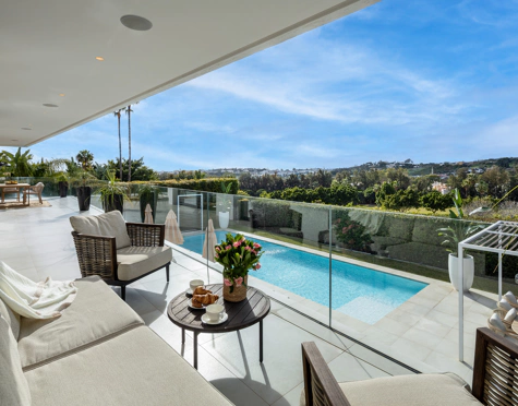 Villa en venta en Nueva Andalucia, Marbella