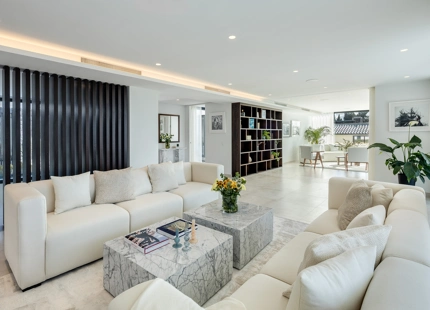 EXCEPCIONAL VILLA EN PRIMERA LÍNEA DE GOLF EN NUEVA ANDALUCÍA CON VISTAS IMPRESIONANTES