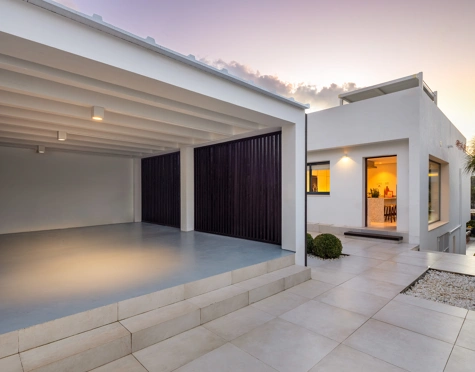 Villa en venta en Nueva Andalucia, Marbella