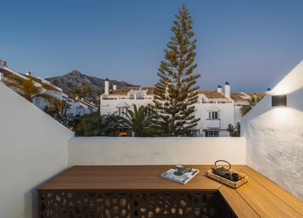 STUNNING 4-BEDROOMS TOWNHOUSE WITH EXCLUSIVE AMENITIES IN ALTOS DE PUENTE ROMANO