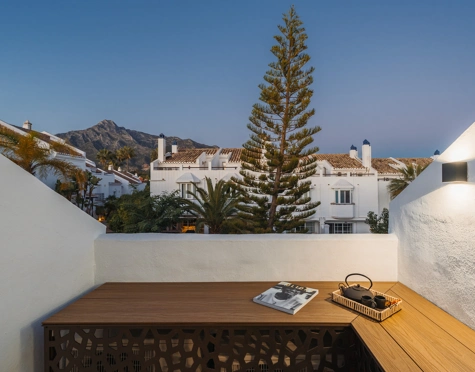 Town House for sale in Altos de Puente Romano, Marbella Golden Mile