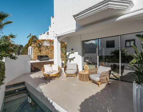 Town House for sale in Altos de Puente Romano, Marbella Golden Mile