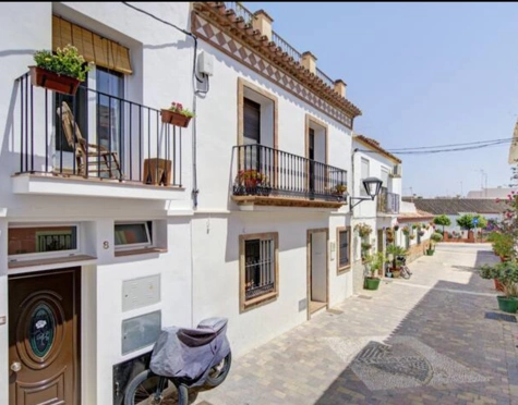 Adosado en venta en Estepona Centro, Estepona Ciudad