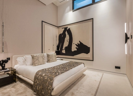 EXCEPCIONAL VILLA DE 4 DORMITORIOS EN LA MILLA DE ORO DE MARBELLA CON AMENIDADES INIGUALABLES